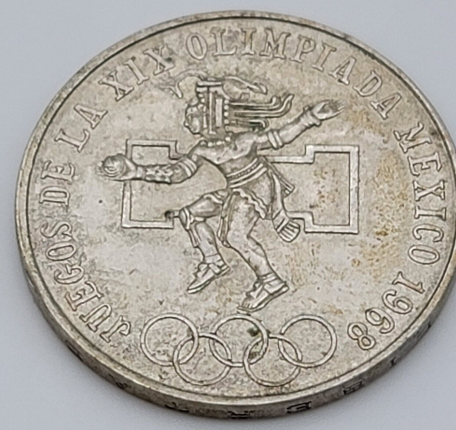 Foto 1 di 8