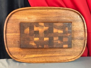 Beautiful Vintage Gerber Legendary Blades SERVING CUTTING BOARD Trencher WALNUT