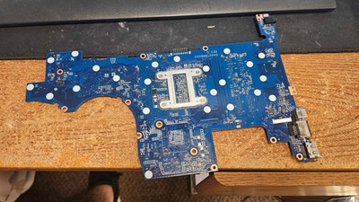 HP Pavilion 15-cs0053cl 15.6'' Intel i5-8250U 1.6GHz Motherboard L22821-601 AS IS