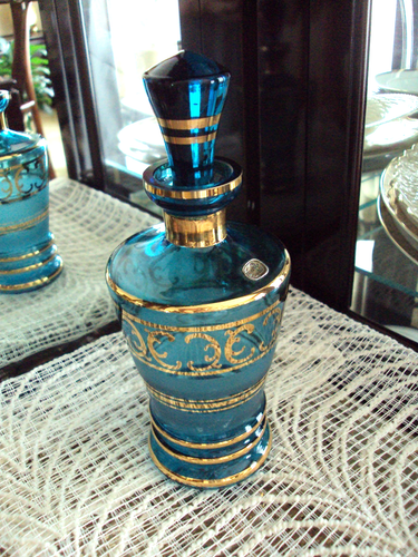 VINTAGE CZECH BOHEMIAN TEAL BLUE WINE DECANTER