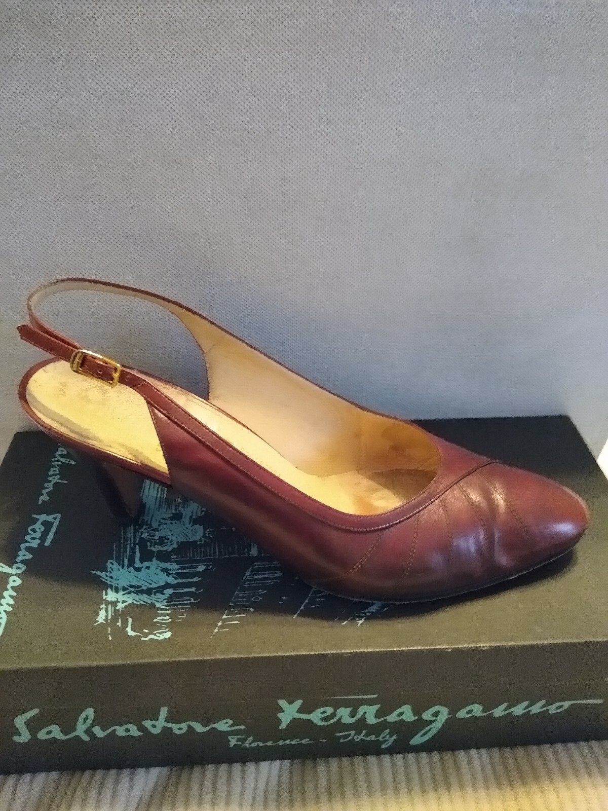 Vintage Salvatore Ferragamo Burgundy Leather Slingback Heels Size 8.5 Womens