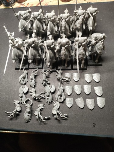 12 BRETONNIAN KNIGHTS OF THE REALM WARHAMMER FANTASY BATTLE BRETONNIA 5TH ED