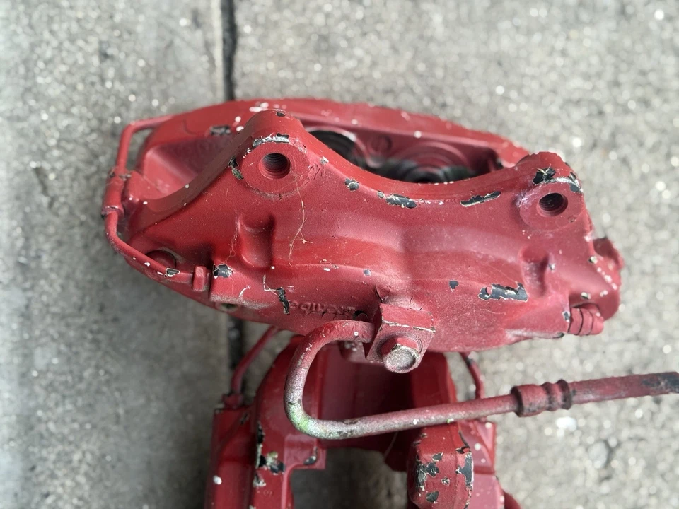 Pinzas de freno traseras Brembo 15-23 de 4 pistones para cargador SRT/Scatpack Foto 3 de 4