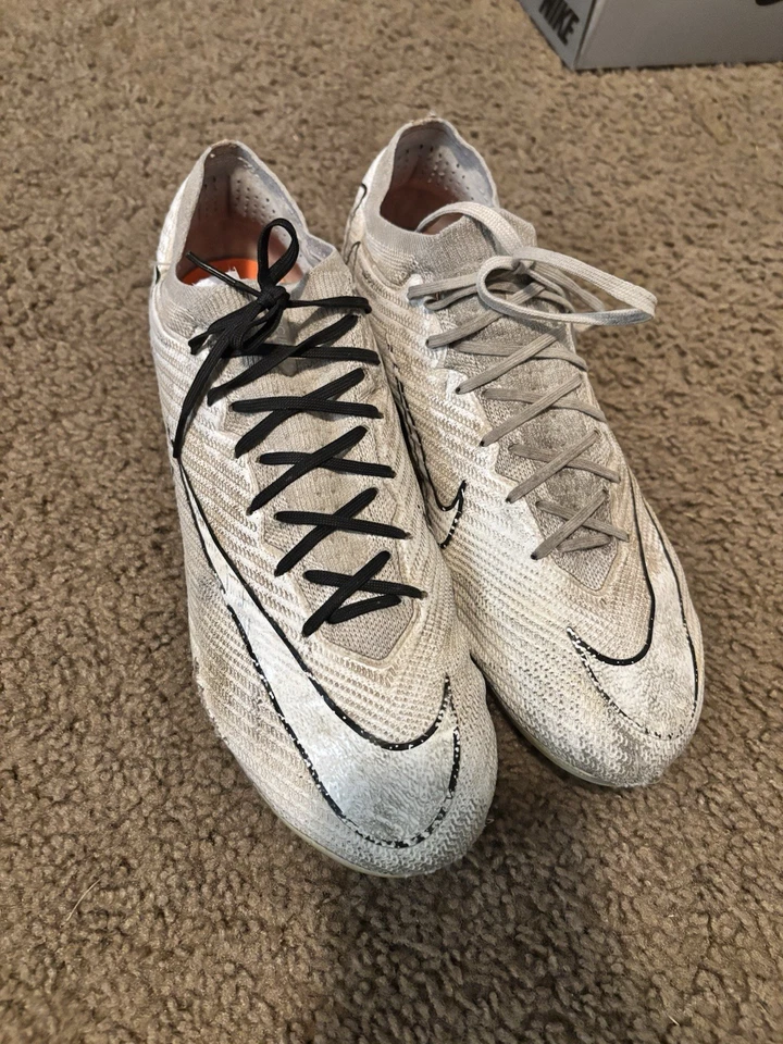 Botines de fútbol para hombre Nike ID by You Mercurial Vapor 15 Elite, talla 10,5 Foto 2 de 4