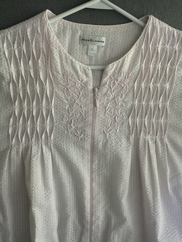 Miss Elaine Extra Large Long Seersucker Robe Zip Light Pink Embroidered - Picture 3 of 6