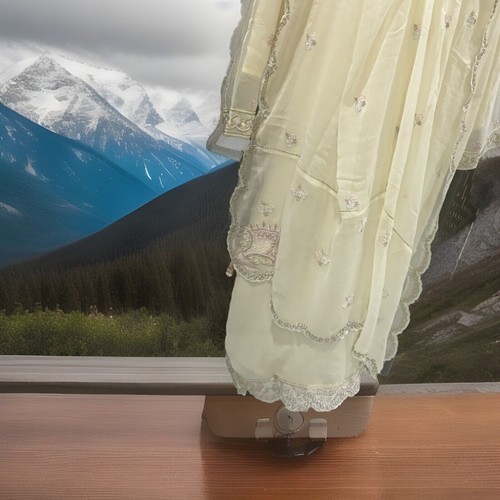 Ladies Super Sale Georgette Chiffon Salwar Kameez 3-PC By Asim Jofa