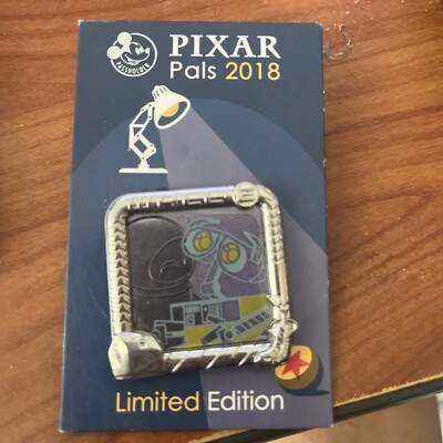 Disney DL - Wall-E and Eve - Pixar Pals Fest 2018 LE Pin 128608