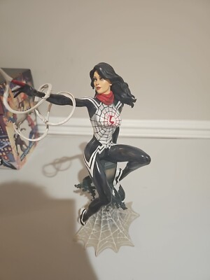 Marvel Mark Brooks Sideshow Collectibles Exclusive SILK