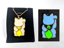 LUCKY CAT GLOW in the DARK Gold Glitter Charm Necklace Maneki Neko Japanese