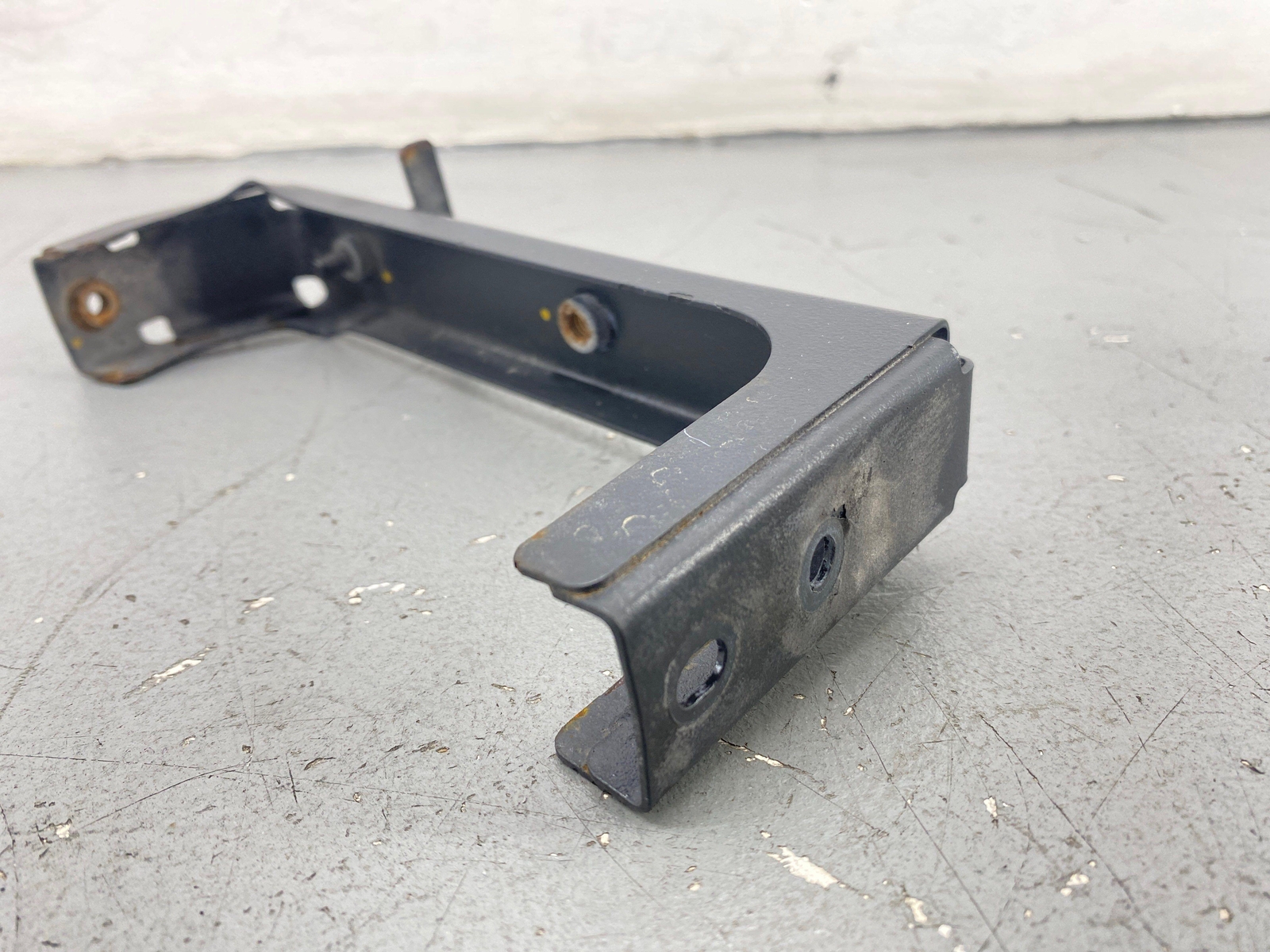 McLaren GT 2020-2023 Rear Right Bumper bracket
