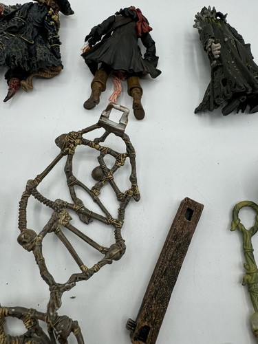 Vintage Pirates of the Caribbean Figures with Parts - Picture 11 of 14