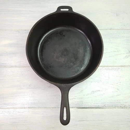 Wagner Ware 10 1/2” Cast Iron Chicken Fryer #8 Pan Made In USA