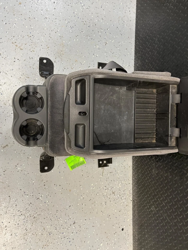 03-07 SIERRA1500 Front Seat seat opt AE7 center clothDark Pewter-69D - Image 4 of 4