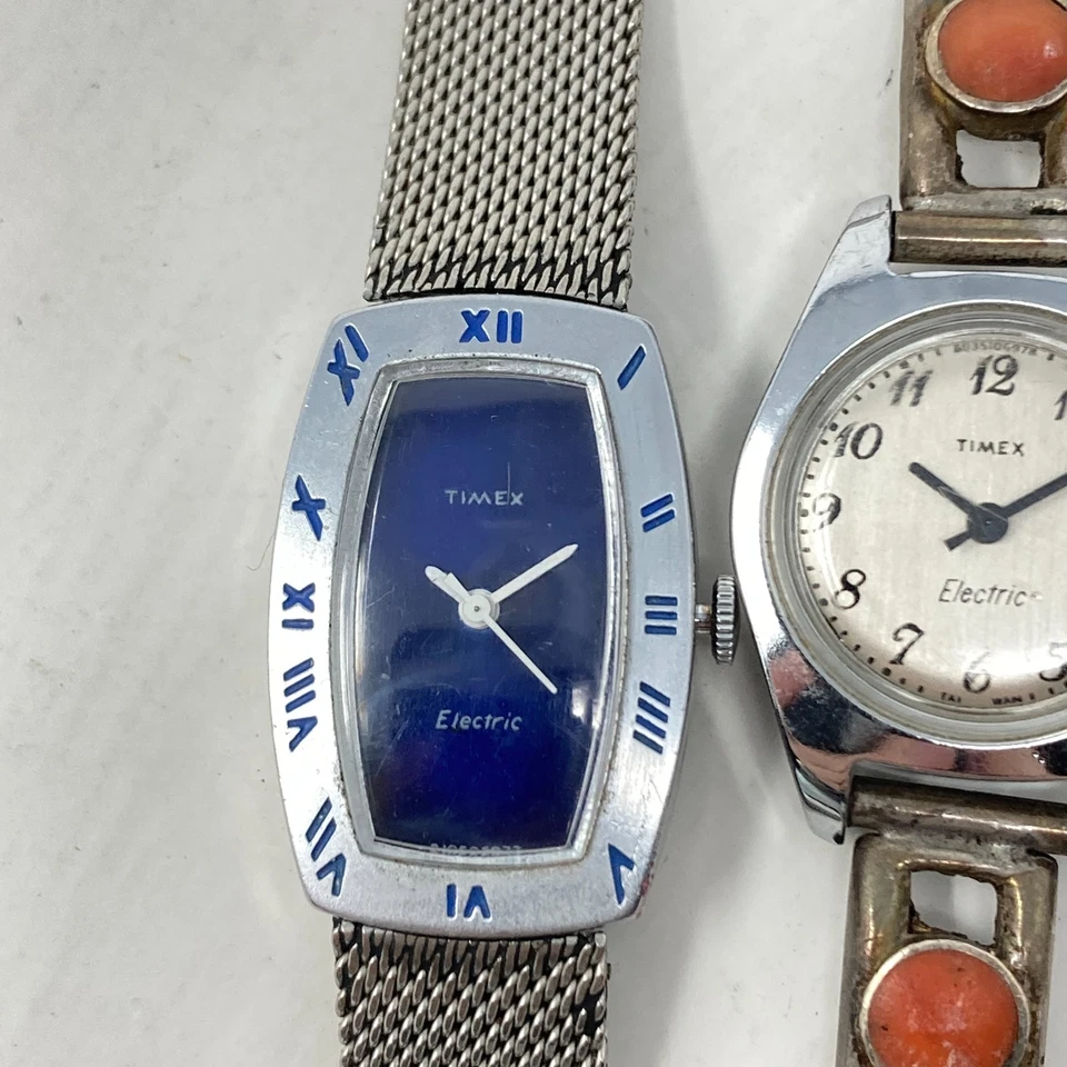 Lote de 3 relojes eléctricos Timex vintage para mujer SIN PROBAR plateado tono dorado azul coral Foto 2 de 4
