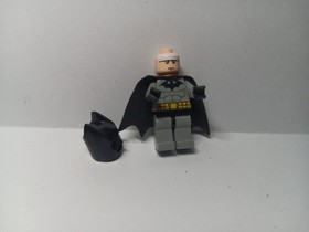 LEGO LIGHT BLUISH GRAY SUIT ORIGINAL BATMAN MINIFIGURE BAT001 7780 7779 7782