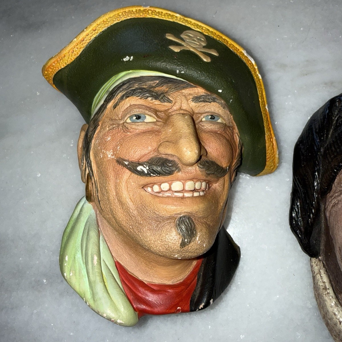 レア　海外ディズニー　パイレーツオブカリビアン　置物　壁掛け　アート Vintage Disney Chalkwear Pirate Wall Art Decor-Pirates of the