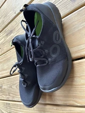 Oofos   Size 9MENS SPORT LS LOW SHOE