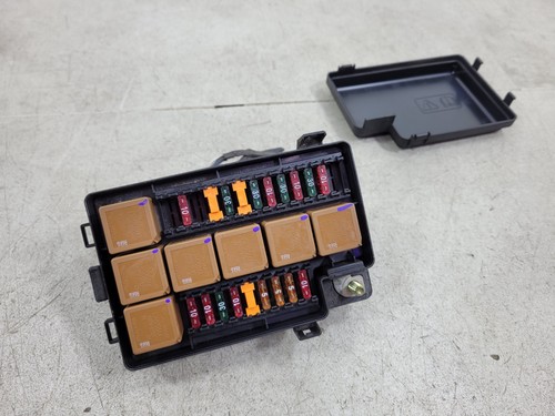 JAGUAR XK8 XKR 96-06 4.0 ENGINE COMPARTMENT FUSE BOX SET OF TWO - Picture 2 of 13