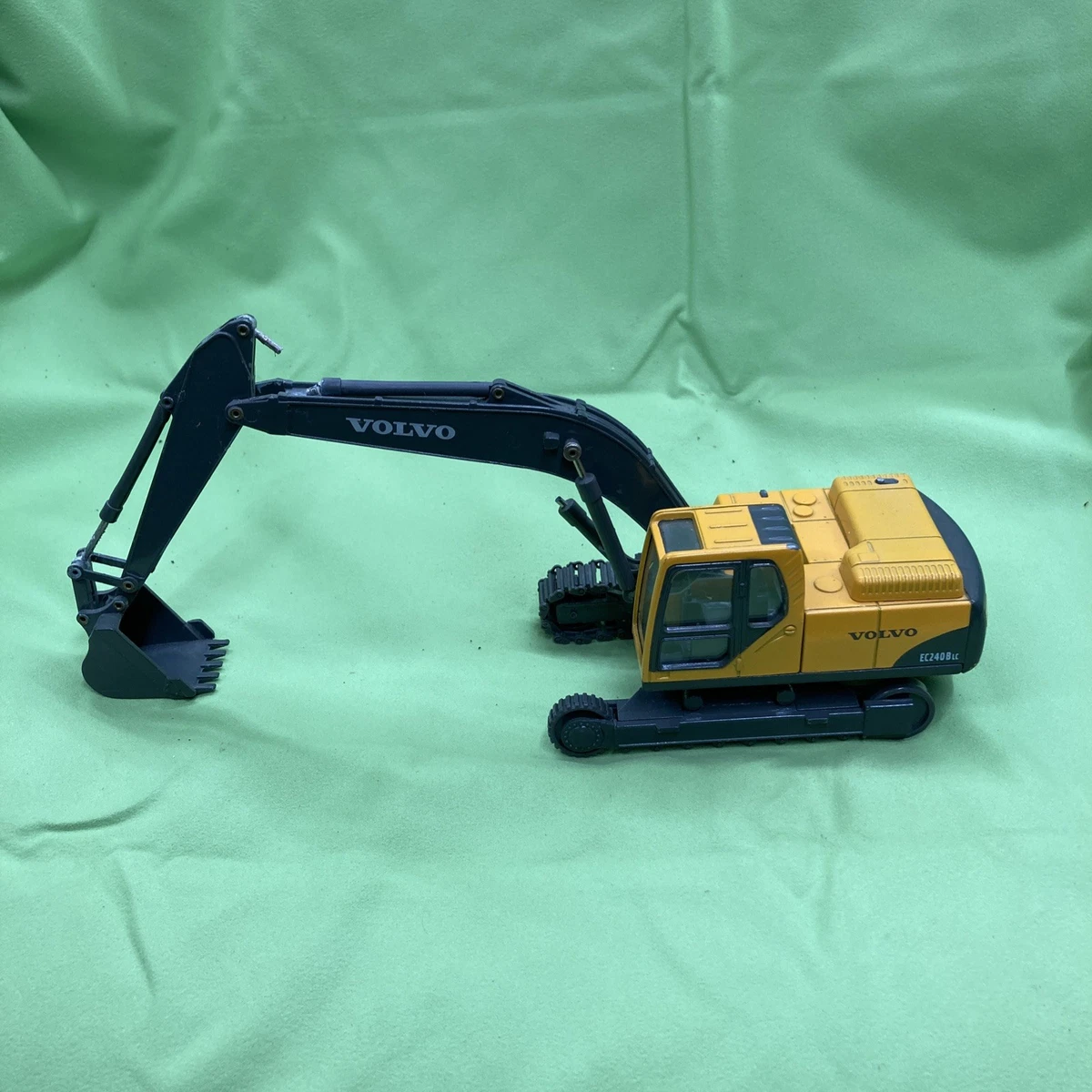 Volvo Diecast Excavators for sale - eBay