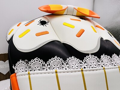 EXCLUSIVE Loungefly Disney Minnie Mouse Candy Corn Cupcake  display picture 1