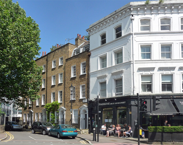 FILA PHOTO LONDON 2 5 OWEN'S ROW FOUR LATE C18TH HOU LINING A VERY SHORT CUL DE S