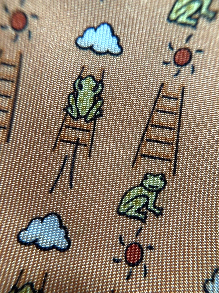 HERMES VINTAGE RANA ESCALERA DE ESCALADA CORBATA SAPO SOL ANIMAL GAMA ALTA FRANCIA NARANJA Foto 4 de 4