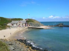 Photo 6x4 Porth Dinllaen Lifeboat station Morfa Nefyn Houses lifeboat   c2006