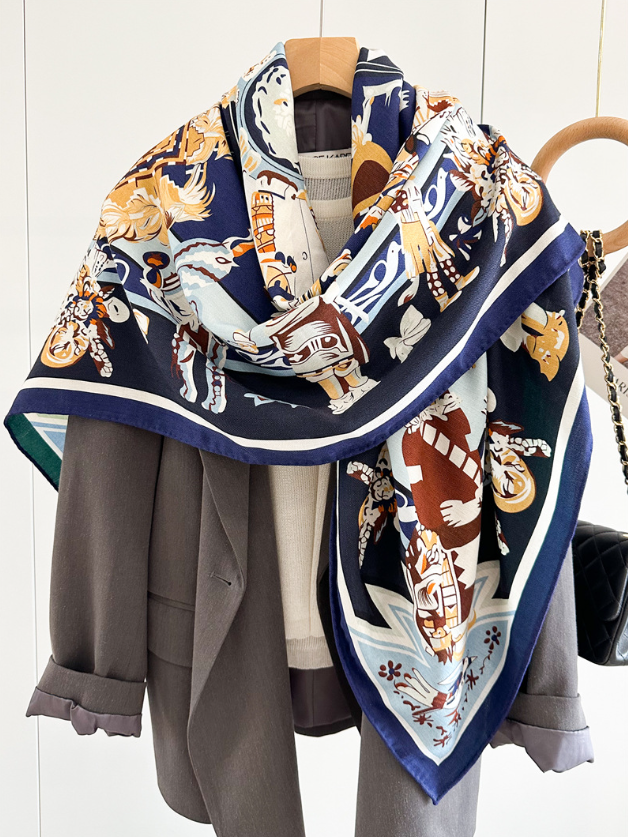 Luxury 70% Cashmere 30% Silk Double-Faced Shawl Scarf 135x135cm Mythology Design