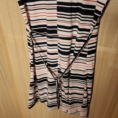 LCW Camiseta Informal Mini Vestido a Rayas Pequeño - Imagen 3 de 6