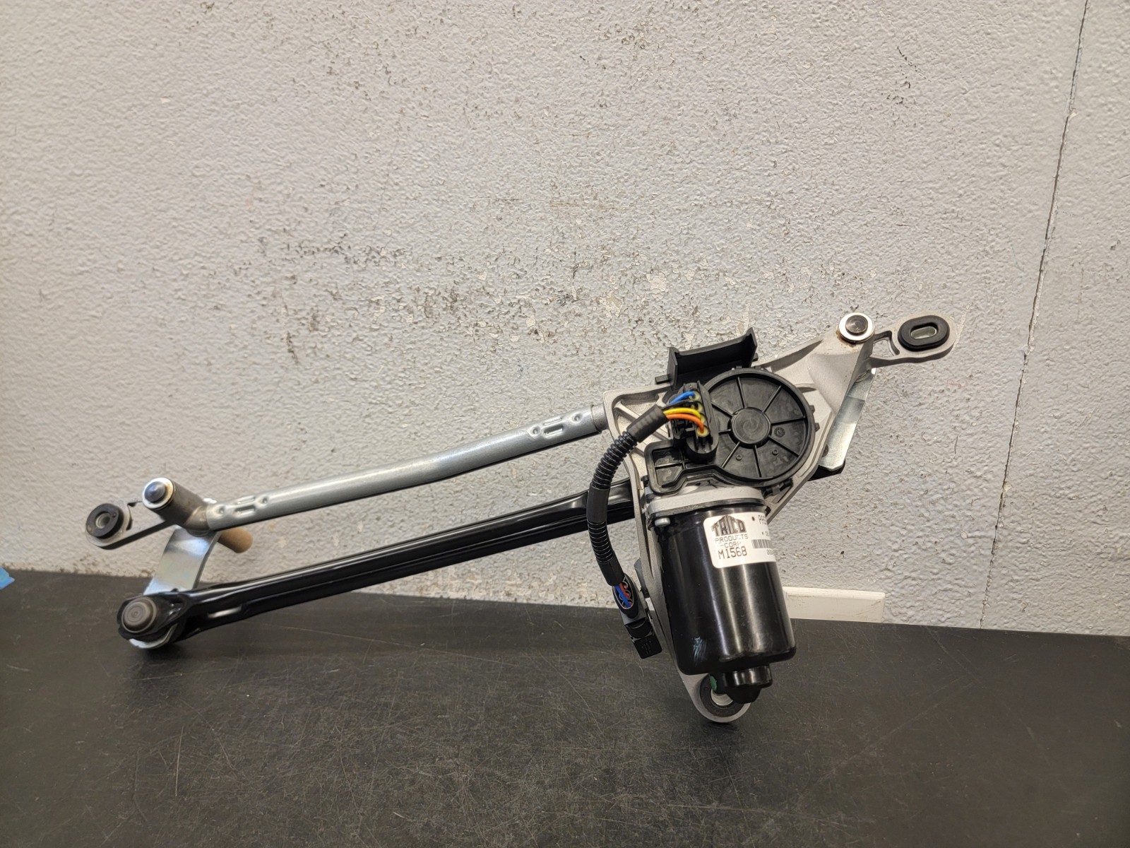 Maserati Wiper Motor / Linkage – 670105984 Trico 