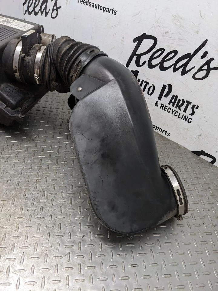 Purificador de aire estilo clásico Opt K47 se adapta a camioneta Sierra 1500 99-07 1167687 Foto 2 de 4