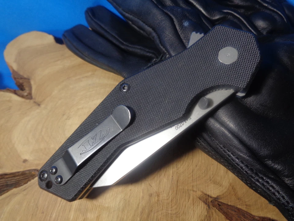 Carpeta de uso duro Zero Tolerance 0700 2010 de colección Foto 4 de 4