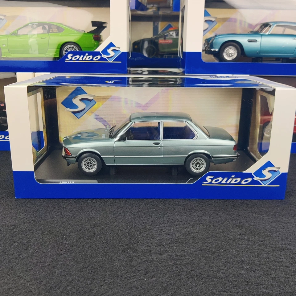VOITURE SOLIDO BMW E21 323I SAPHIRBLAU METALLIC 1980 1:18 NEUF BOITE  S1812801 - Photo 2/4