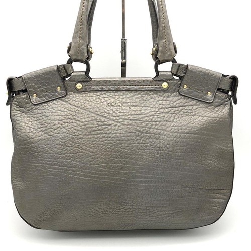 Bolso de Mano Ferragamo Cuero Bronce 11x16.5x5 en Auténtico Usado - Imagen 4 de 10