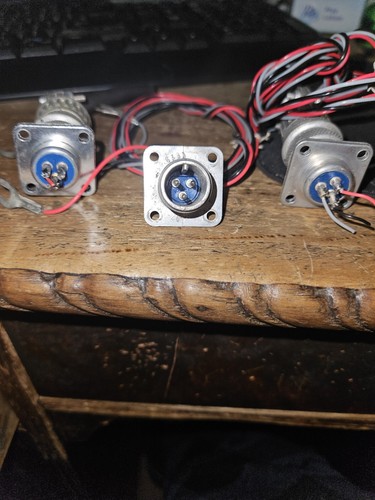 3 VINTAGE USED Amphenol 3-Pin Connector M/F Circular Connectors WESTERN ELECTRIC - Picture 2 of 5