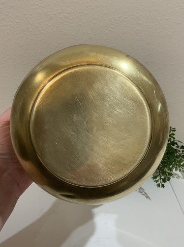 Vtg Solid Brass Round Spittoon Cuspidor Planter Pot Vase Decoration 5.5” H 7” D - Picture 6 of 8