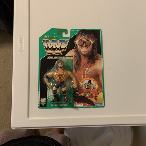 WWF WWE HASBRO ADAM BOMB GREEN CARD 1994...