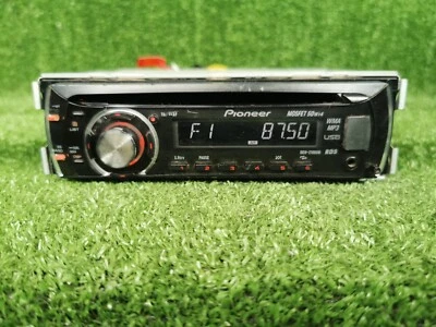 Pioneer DEH-2100UB DEH2100UB Original Autoradio CD Player - Bild 1 von 4