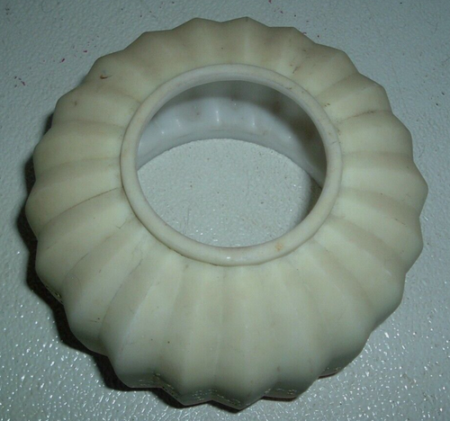 vtg, ribbed handpainted flowers oil lamp shade 7" dia. 5.5" fitter 2.75" chimney - Picture 4 of 5