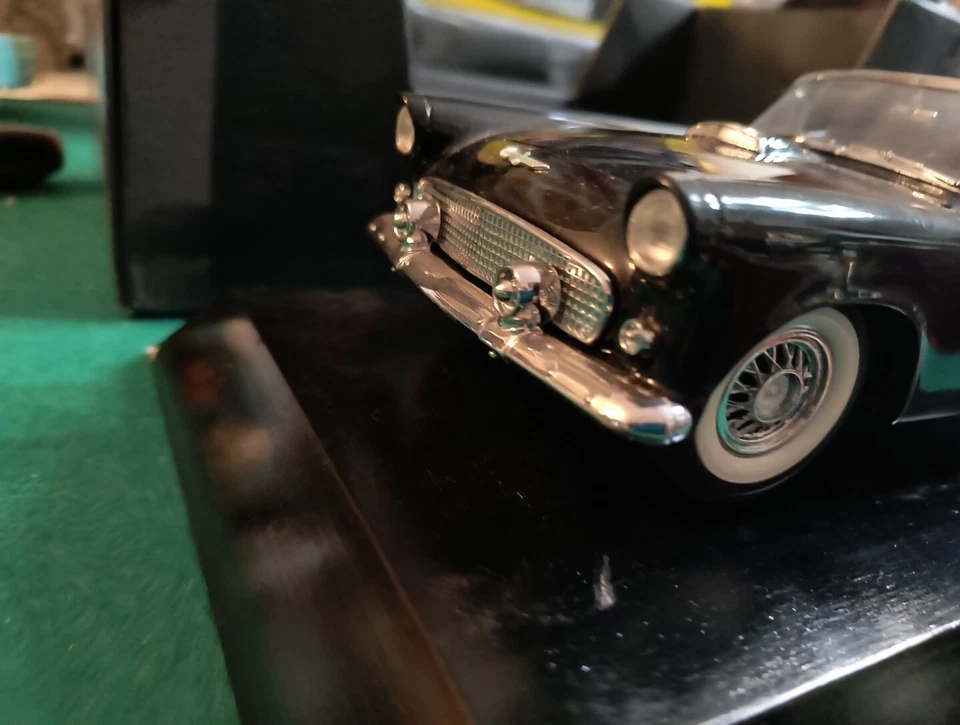 REVELL 1/18 - 8818 1955 FORD THUNDERBIRD CONVERTIBLE - BLACK - Immagine 3 di 4