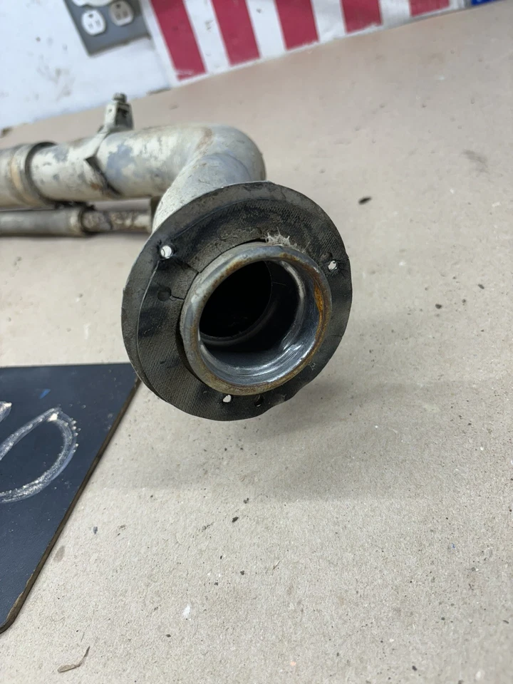 1981 1987 CHEVROLET GMC Suburban Blazer Fuel Gas Tank Filler Neck Tube Or Oem V8 - Image 3 of 4