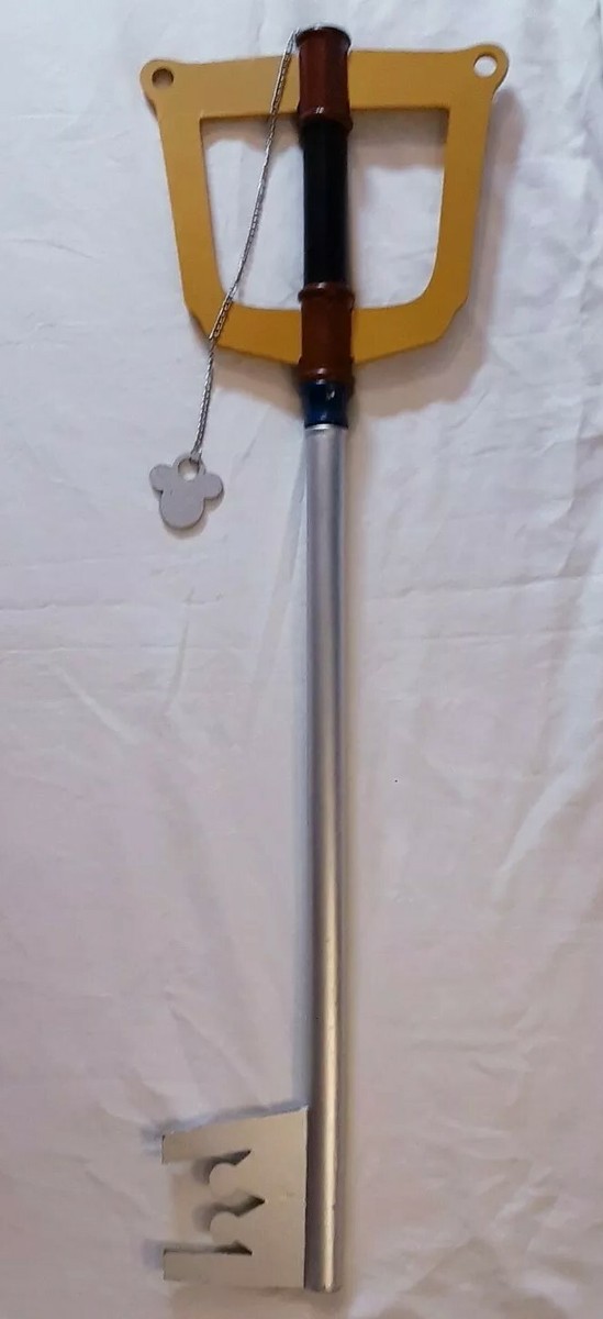 sora⭐️　ニュースキン製品 Disney Kingdom Hearts Sora's Kingdom Key Blade Collectible wooden