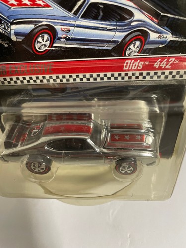 Hot Wheels 2005 RLC Club Exclusive Chrome Olds 442 Red Stripe #1765/ 4000 - Picture 2 of 6