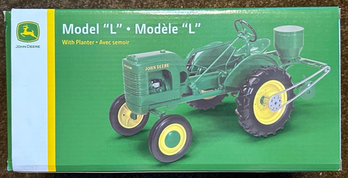 JOHN DEERE Model L Tractor w/Planter in 1/16 SCALE AGE 14+ New in Box - Picture 4 of 6
