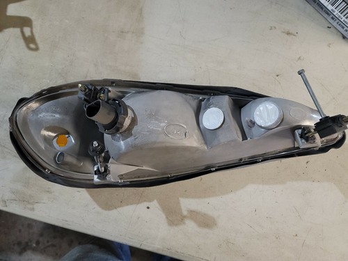 Faro de repuesto para conductor Pontiac Grand Am S37 1999-2005 - Imagen 2 de 2
