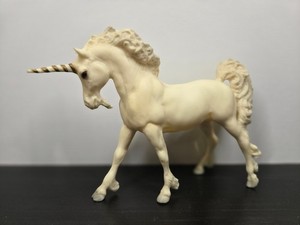 Breyer Model Horse White Miniature Unicorn Paddock Pals 9020 1606 Figurine