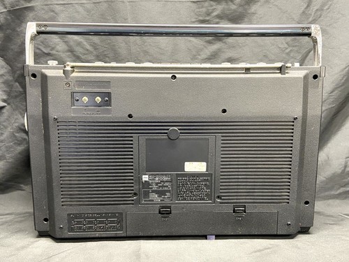 TOSHIBA BOMBEAT RT-9100SM Boomboxes Radio Cassette Player F/S JAPAN - Picture 5 of 10