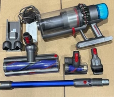 Dyson Gen5outsize Stick Vacuum - 447923-01 good condition