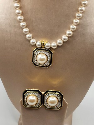 BOLD ELEGANCE 2 Pc Earrings Necklace Faux Pearls Crystal Blk Enamel Gold Plated