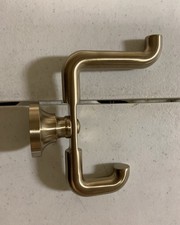 Delta 73535 Saylor Double Robe Hook - Bronze